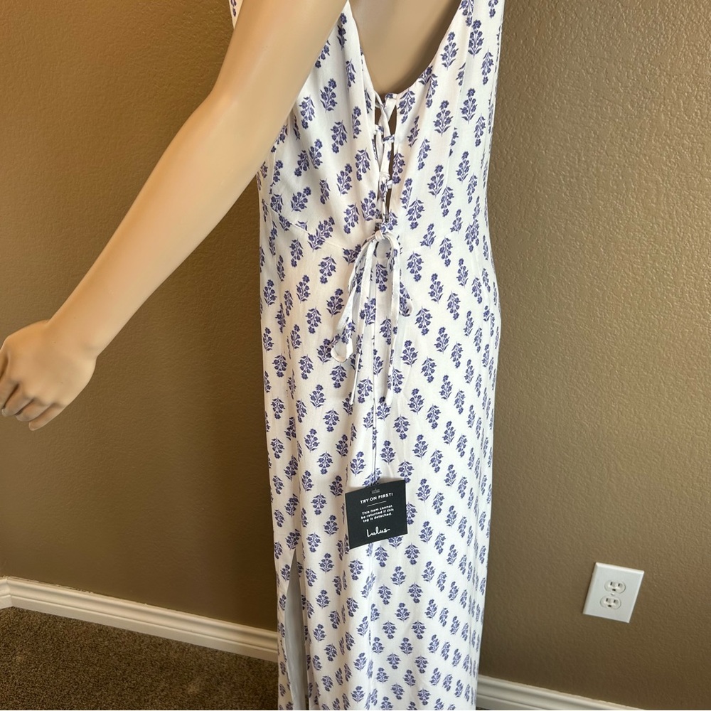 Lulus Women’s Maxi Dress With Purple Floral Pattern Side Ties Sz L NWT - Picture 4 of 12